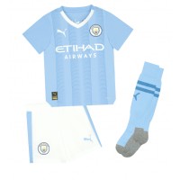 Camisa de Futebol Manchester City Rico Lewis #82 Equipamento Principal Infantil 2023-24 Manga Curta (+ Calças curtas)